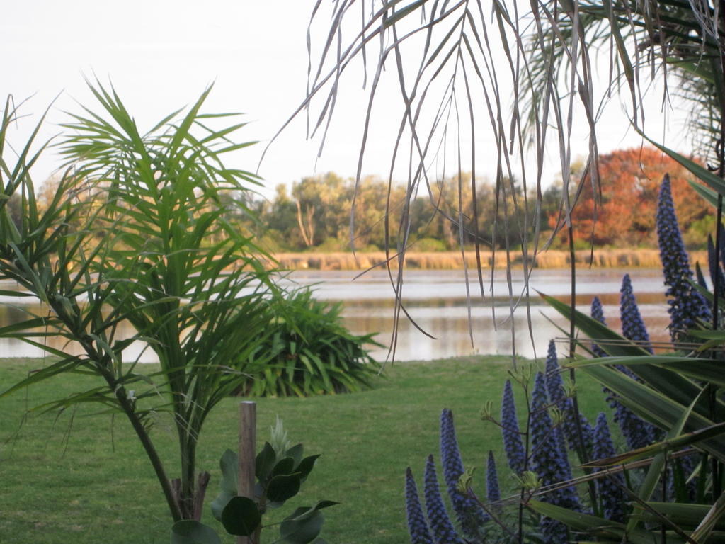 Lakes Entrance Waterfront Cottages With King Beds Dış mekan fotoğraf
