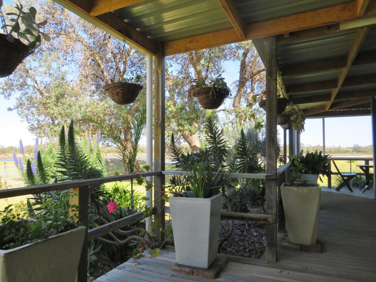 Lakes Entrance Waterfront Cottages With King Beds Dış mekan fotoğraf