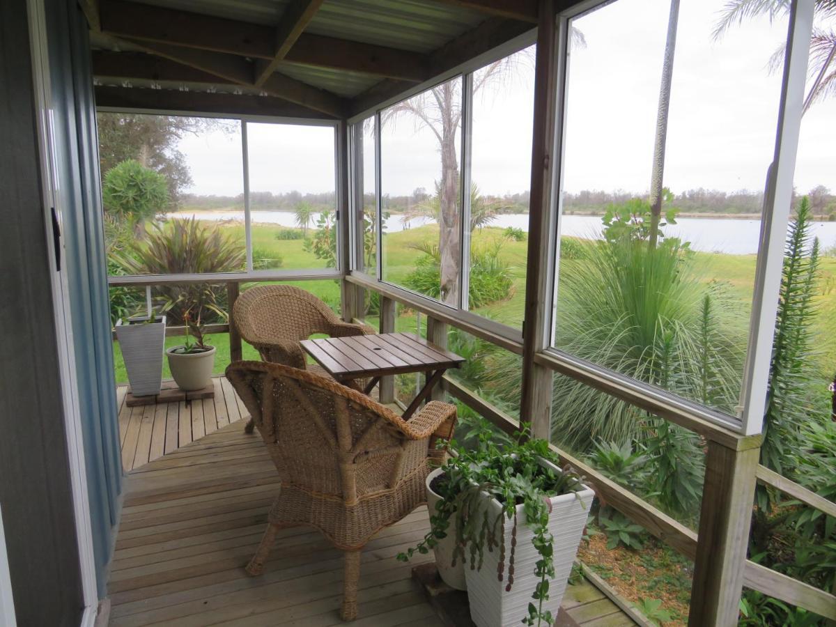 Lakes Entrance Waterfront Cottages With King Beds Dış mekan fotoğraf